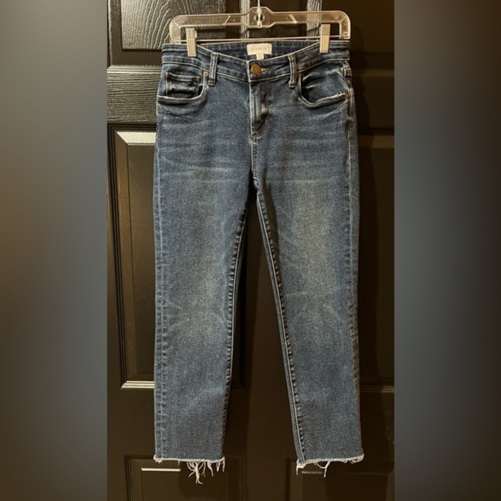 Evereve High Rise Everfit Raw Hem Jeans